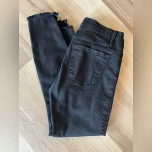 FRAME Black Skinny Jeans Size 28 High-Low Step Hem Raw Ankle